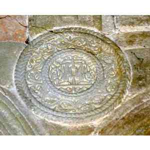 Click para ampliar. Pulsa en el nombre para ver la ficha. Santa María del Naranco. Clípeo