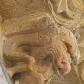 Click para ampliar. Pulsa en el nombre para ver la ficha. San Pedro ad Vincula de Echano. Canecillo (lado iz