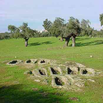 Click para ampliar. Pulsa en el nombre para ver la ficha. Necrópolis visigoda de Arroyo de la Luz. Tumbas