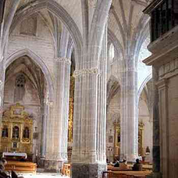 Click para ampliar. Pulsa en el nombre para ver la ficha. Santa María del Campo - Vista del interior del tem