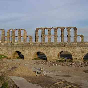 Puente romano del Albarregas