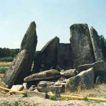 Click para ampliar. Pulsa en el nombre para ver la ficha. Dolmen de Carapito