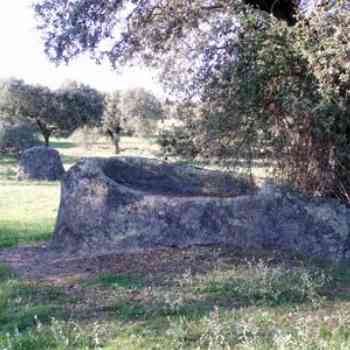 Click para ampliar. Pulsa en el nombre para ver la ficha. Necrópolis en Lácara