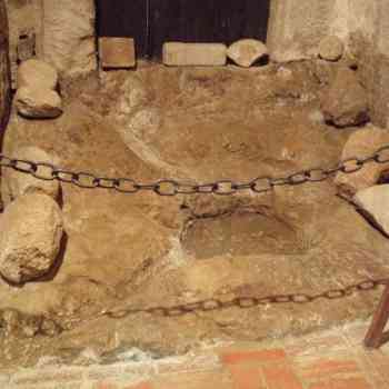 Click para ampliar. Pulsa en el nombre para ver la ficha. Pila bautismal, Lourosa