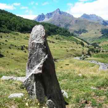 Click para ampliar. Pulsa en el nombre para ver la ficha. menhir de las Fitas sur(HUESCA)