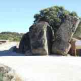 Click para ampliar. Valsordo:explanada entre los dos puentes ahora con piso de cemento.