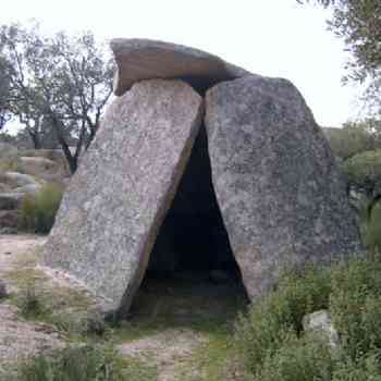 Click para ampliar. Pulsa en el nombre para ver la ficha. dolmen Tapias I, Valencia de Alcántara (Cáceres)