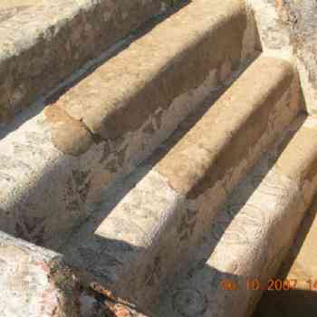 Click para ampliar. Pulsa en el nombre para ver la ficha. Milreu, Portugal - Degraus em mosaico com motivos marinhos