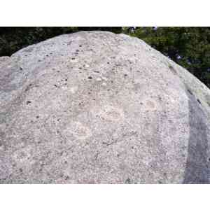 Click para ampliar. Pulsa en el nombre para ver la ficha. Cazoletas del posible altar-Maside