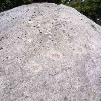 Click para ampliar. Pulsa en el nombre para ver la ficha. Cazoletas del posible altar-Maside