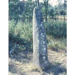 Megalito-Menhir Lapa de Gargantáns