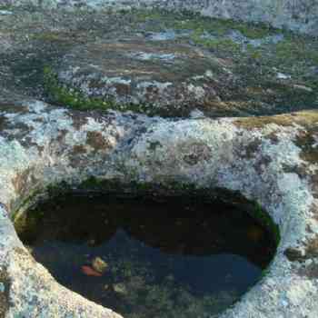 Click para ampliar. Pulsa en el nombre para ver la ficha. Plataforma de prensado en rocas graníticas