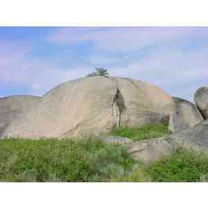 Click para ampliar. Pulsa en el nombre para ver la ficha. Curiosa forma erosiva en granitos