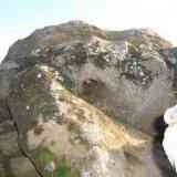 Click para ampliar. Piedra perforada en las inmediaciones de Otero de Sariegos (Zamora).