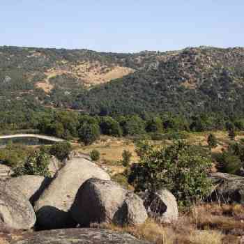 Click para ampliar. Pulsa en el nombre para ver la ficha. La Nava - Vista del monte del castro de la Era de los Moros