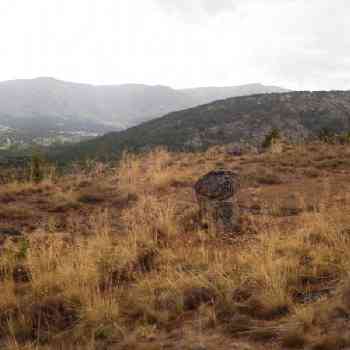 Click para ampliar. Pulsa en el nombre para ver la ficha. La Nava - Monolito 2