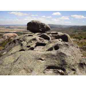 Click para ampliar. Pulsa en el nombre para ver la ficha. Ulaca - Conjunto sauna
Elemento 3 - Vista lateral
Piletas de decantación y peña caballera