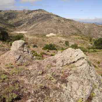 Click para ampliar. Pulsa en el nombre para ver la ficha. Ulaca - Vista derecha desde la entrada