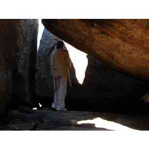 Click para ampliar. Pulsa en el nombre para ver la ficha. Ulaca - Conjunto Lítico - Interior grieta