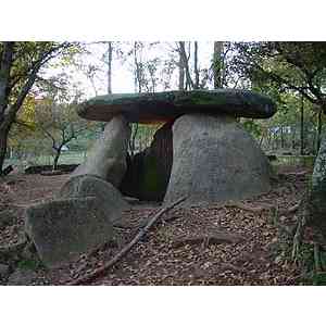 Click para ampliar. Pulsa en el nombre para ver la ficha. Axeitos. Dolmen.