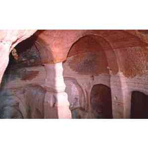 Ermita rupestre en el alfoz de Bricia