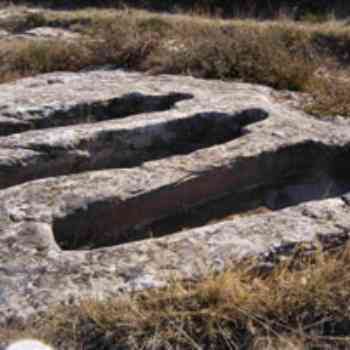 Click para ampliar. Pulsa en el nombre para ver la ficha. Necrópolis de Corvio