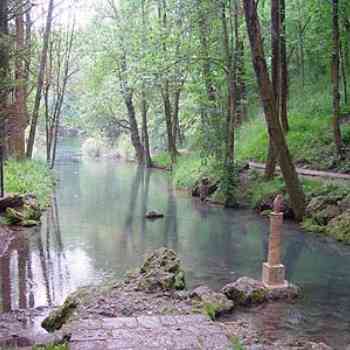 Click para ampliar. Pulsa en el nombre para ver la ficha. Nacimiento del río Ebro - Fontibre (2)