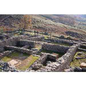 Click para ampliar. Pulsa en el nombre para ver la ficha. El Raso. Castro (Ávila) - Abandono