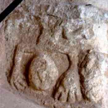 Click para ampliar. Pulsa en el nombre para ver la ficha. Ermita de San Miguel (Gormaz). Hombre colgado