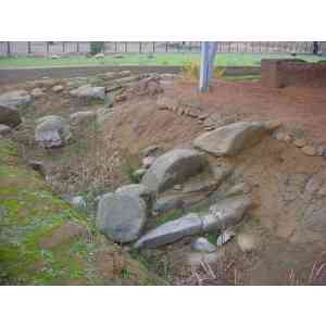 Click para ampliar. Pulsa en el nombre para ver la ficha. Foso oeste de Cancho Roano