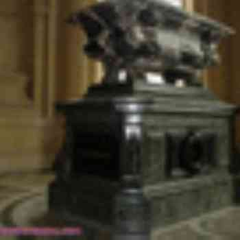 Click para ampliar. Pulsa en el nombre para ver la ficha. TUMBA DE JOSÉ BONAPARTE