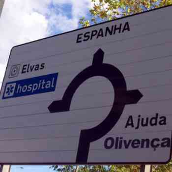 Click para ampliar. Pulsa en el nombre para ver la ficha. Irredentismo portugués: la cuestión de Olivenza en la señalización viaria.