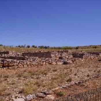 Click para ampliar. Pulsa en el nombre para ver la ficha. Casa de los plintos (Uxama).