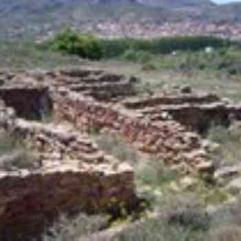 Click para ampliar. Pulsa en el nombre para ver la ficha. El Palomar. Oliete al fondo