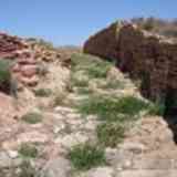 Click para ampliar. El Palomar. Detalle de la calle enlosada