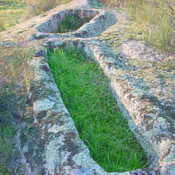 Click para ampliar. Pulsa en el nombre para ver la ficha. Sepulcros antropomorfos visigodos