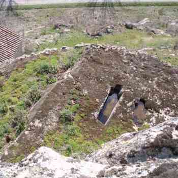 Click para ampliar. Pulsa en el nombre para ver la ficha. Cueva de la Sta Cruz, tumbas-Soria