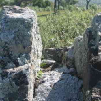 Click para ampliar. Pulsa en el nombre para ver la ficha. Membrío - Menhir de la Sierra de Clavería (Detalle)