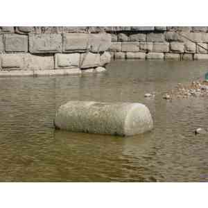 Click para ampliar. Pulsa en el nombre para ver la ficha. Miliario romano en el Guadiana (Mérida)