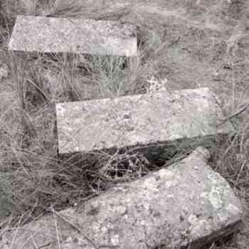 Click para ampliar. Pulsa en el nombre para ver la ficha. Losas de sepulcros visigodos