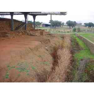 Click para ampliar. Pulsa en el nombre para ver la ficha. Cancho Roano: foso sur