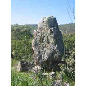 Membrío - Menhir de la Sierra de Clavería