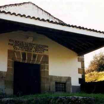 Click para ampliar. Pulsa en el nombre para ver la ficha. Puerto del Gamo: Ermita de la Cruz Bendita (Casar de Palomero, CC).