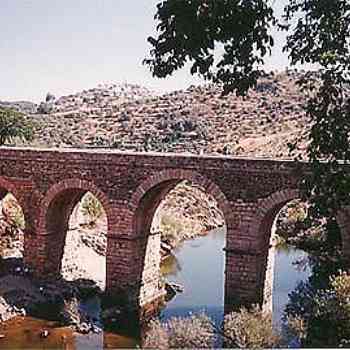Click para ampliar. Pulsa en el nombre para ver la ficha. Puente Romano de Segura. Vista general.