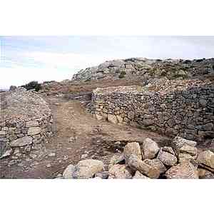 Click para ampliar. Pulsa en el nombre para ver la ficha. Ulaca. Castro. Entrada desde Villaviciosa