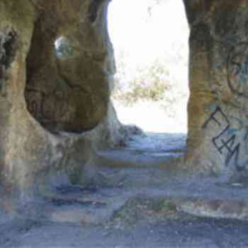 Click para ampliar. Pulsa en el nombre para ver la ficha. Ermita rupestre de San Vicente (Interior)