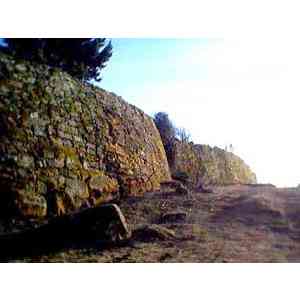 Click para ampliar. Pulsa en el nombre para ver la ficha. Yecla de Yeltes. Muralla (derecha)